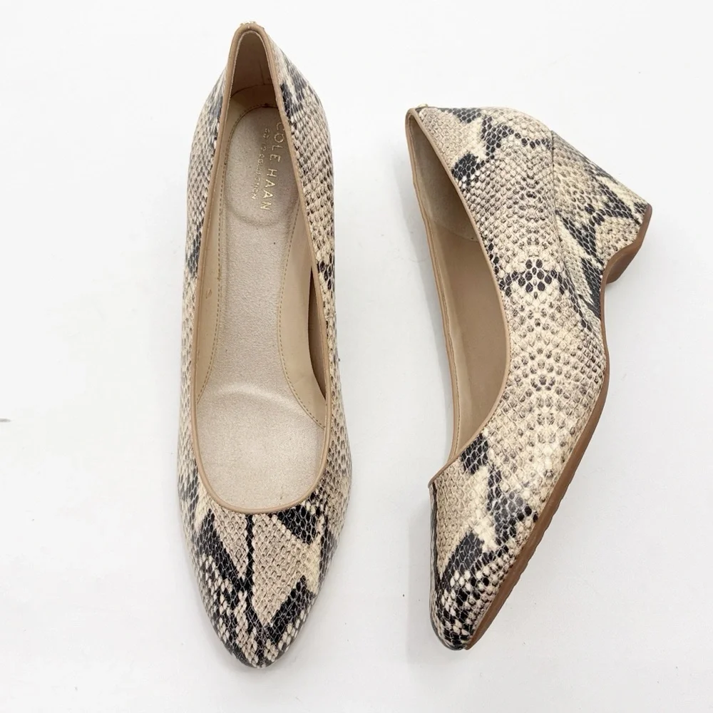 Cole Haan Womens The GoTo 60Mm Snake Round Toe Wedge Pumps Dress Casual size 9